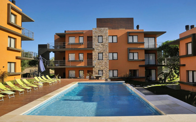 Meca Playa Apart & Spa