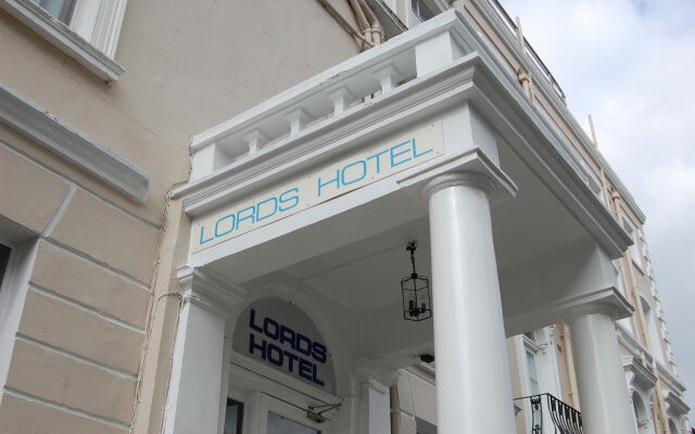Lords Hotel