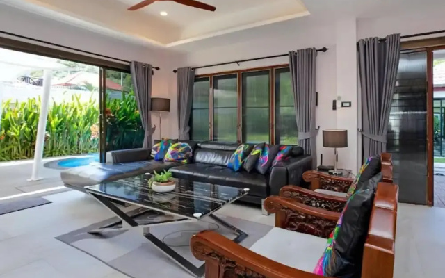 Havana Pool Villa with Gym and Billiard