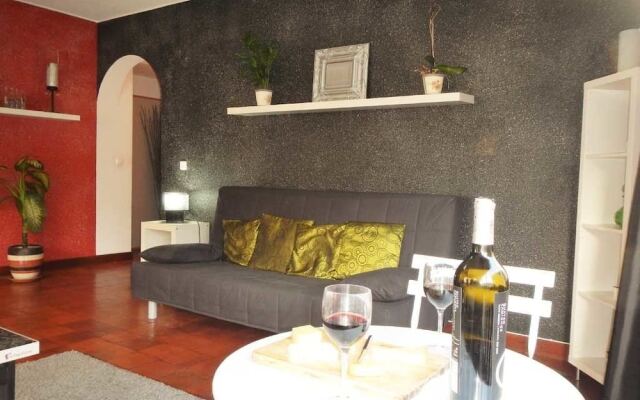 Caparica Central Apartment by Host-Point