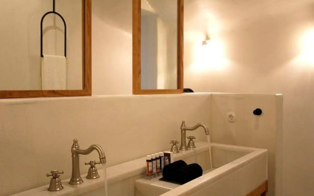 Porto Fira Villas
