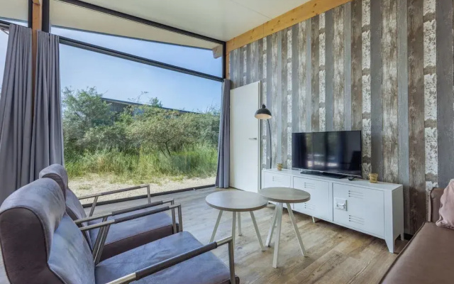 Modern Retreat by the Dunes