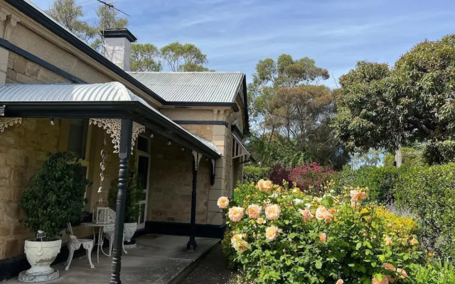 Azalea Cedar-Rose Villa