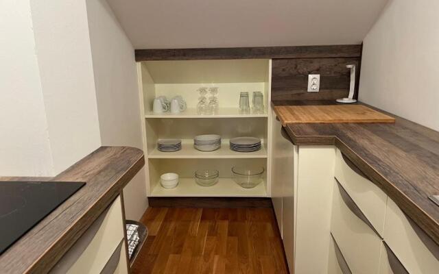 Riverside Villa Avo - Apartment Sara