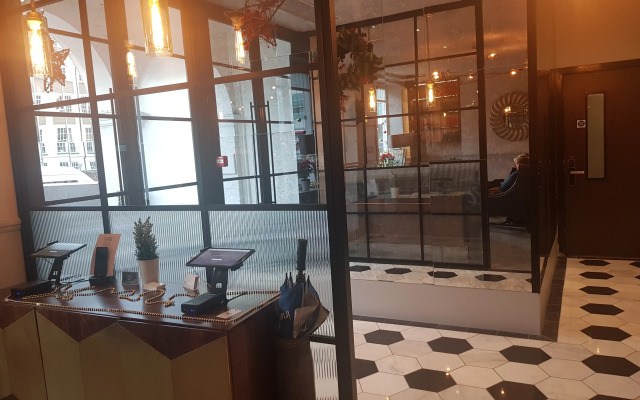 Euston Square Hotel