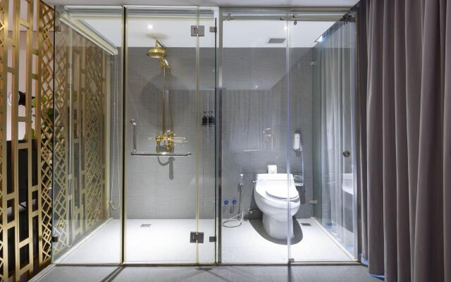 Winsuites Sai Gon Hotel