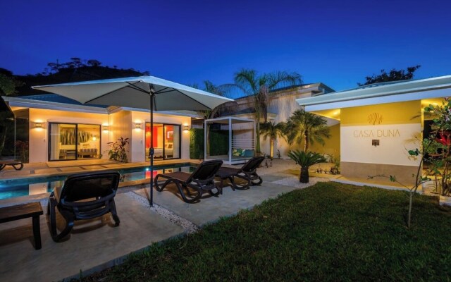 New Oasis in Gated Community With Pool Breakfast