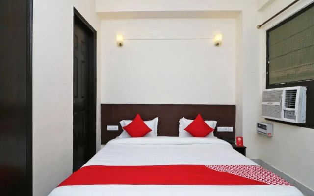 OYO 15685 The Grace Room