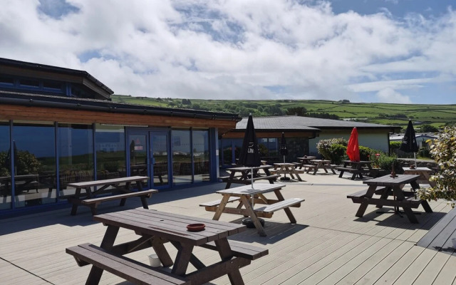 Sea and Mountain View Sunbeach Holiday Snowdonia
