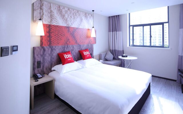 Ibis Shanghai Changshou