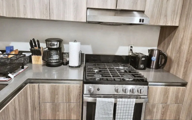 StaysPro - Central Los Angeles Hollywood Homes