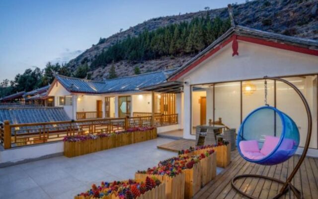 Floral Hotel · Rushuang Courtyard Lijiang