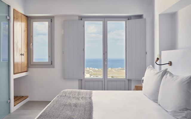 Elysian Santorini