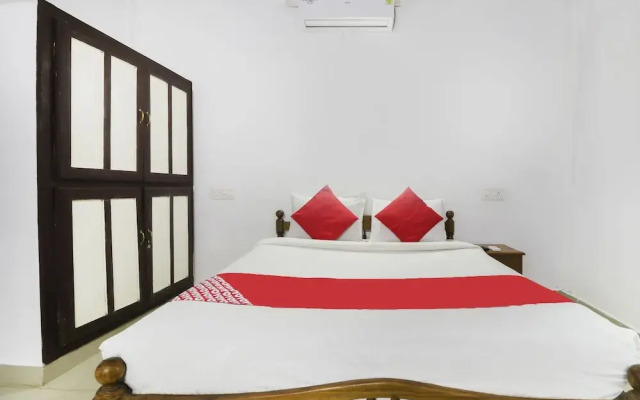 OYO 61270 313s Royal Suites