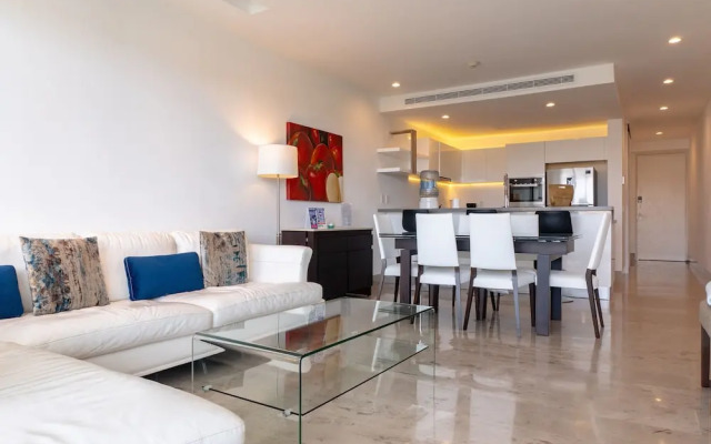 Contemporary Design Oceana 422 Playa del Carmen Condo by RedAwning