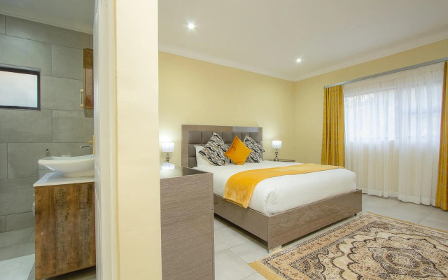 Royale Marlothi Safari Lodge