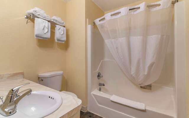 Rodeway Inn Lake George Outlets