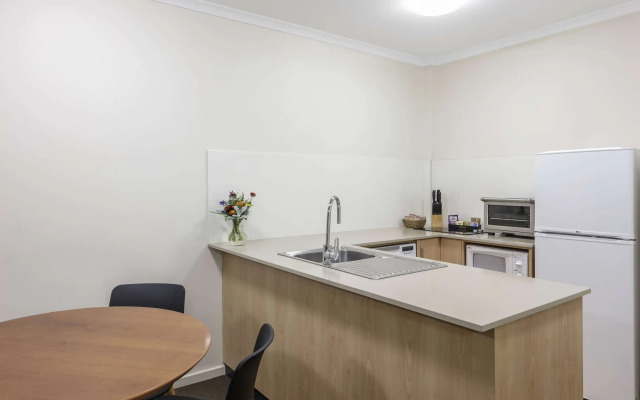 Ramada Encore by Wyndham Belconnen Canberra