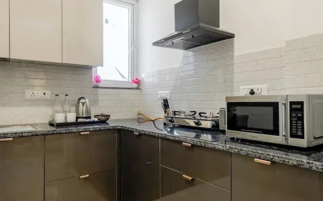 Lime Tree Luxury 2BHK Service Apartments