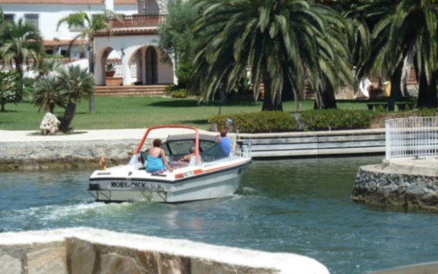 214-casa con Acceso Directo a su Amarre