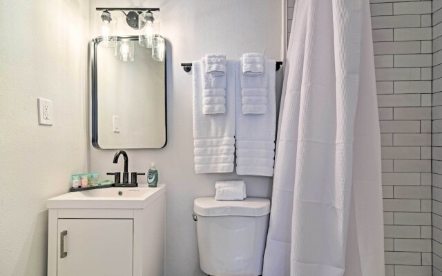 Well-appointed Madeira Beach Condo w/ Patio!