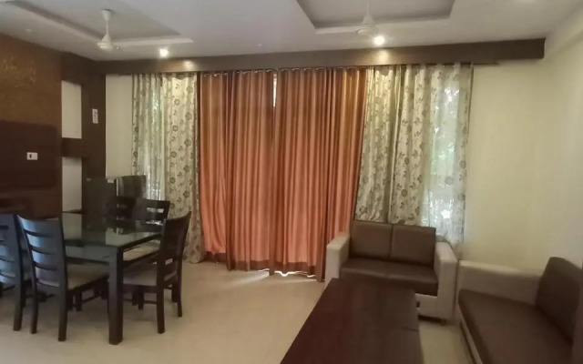 OYO 11483 Hotel Oakwood