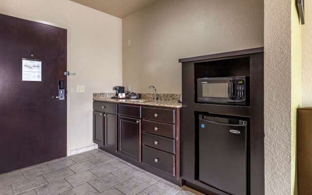 Comfort Inn Bentonville - Crystal Bridges