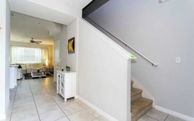Four Bedrooms Townhome Close to Disney 5162a