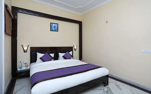 OYO Rooms Signature Tower