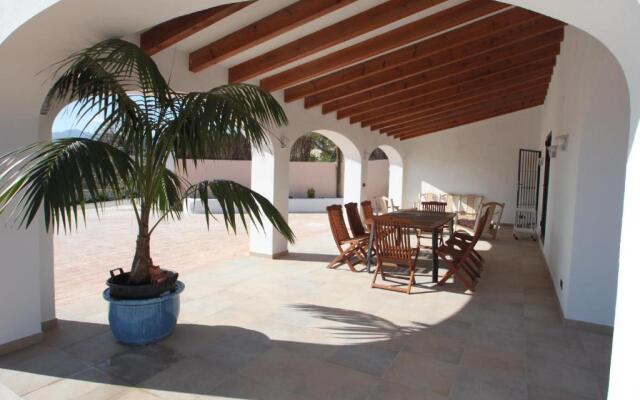 Finca La Verema - holiday home with private swimming pool in Benissa