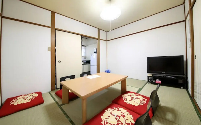 EX Two-story old private house Matsubara