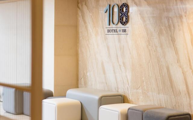 Hotel 108