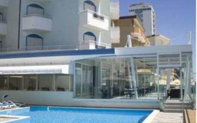 Aparthotel Royal