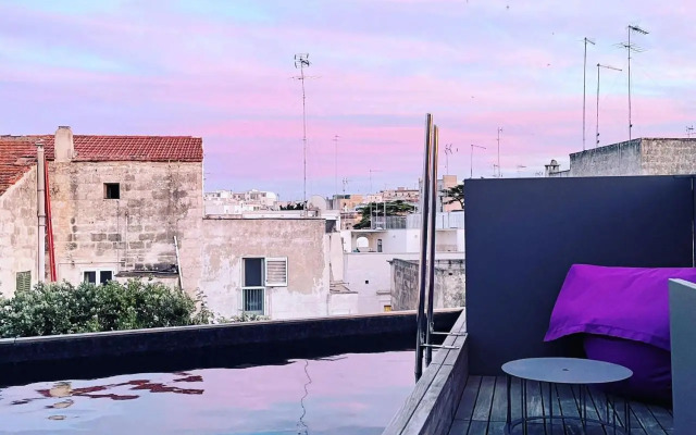 Bartago Luxury House