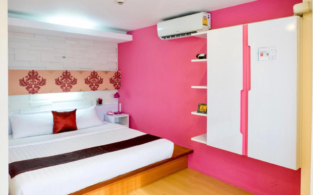 The Konnect Hotel