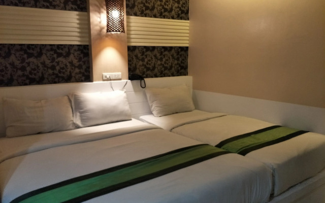 The Cozi Inn