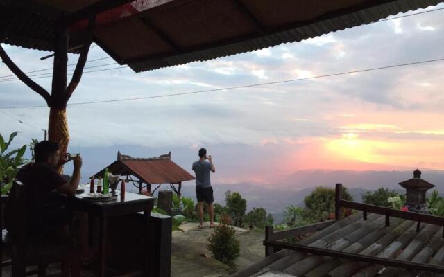 Puri Sunset Homestay