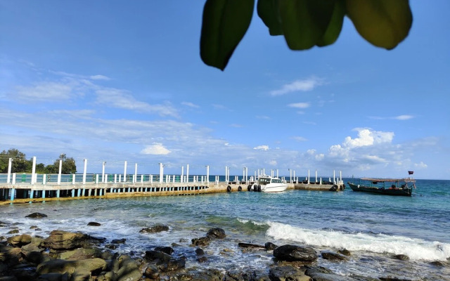 DG Royal Resort