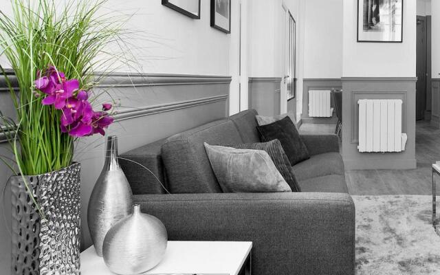 Luxury 3 Bedrooms Grands-Boulevards I by Livinparis