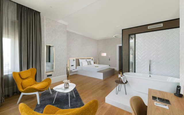 Vision Hotel