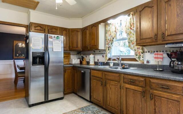 Windy Pointe by Oak Island Accommodations