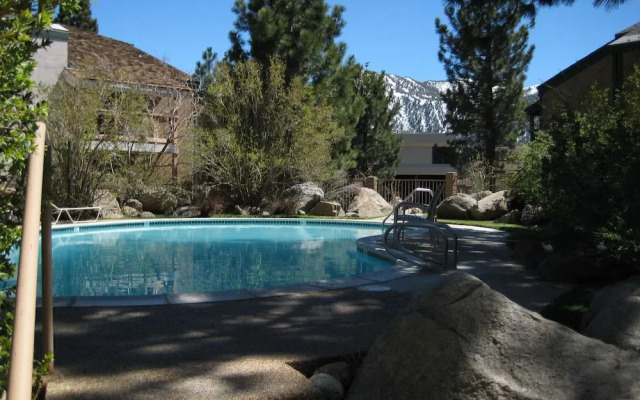 Sherwin Villas by Mammoth Res Bureau