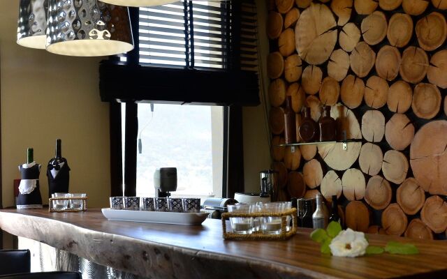 Forest Suites Boutique Hotel