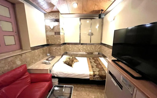 Hotel Crystal ［Adult Only]