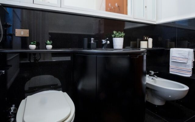 Montenapoleone Luxury Flat