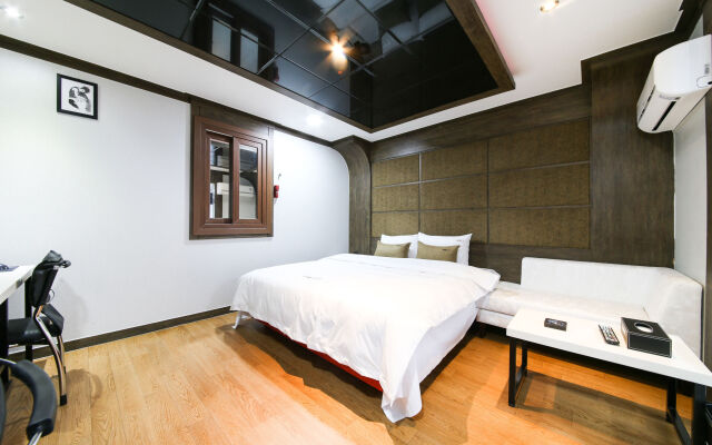 No.25 Hotel Seomyeon Station