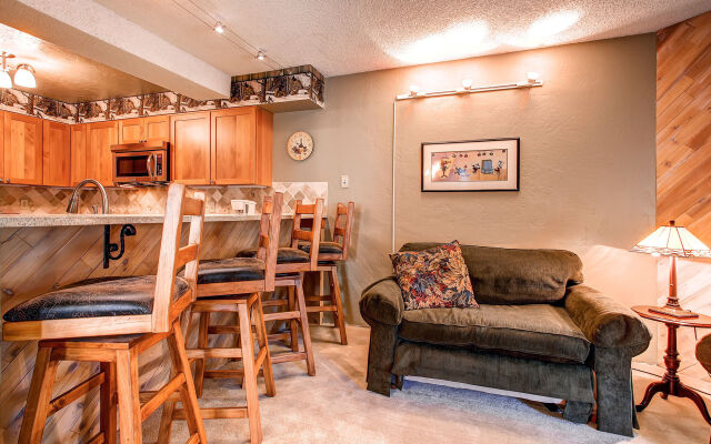 Powderhorn Condominiums by Ski Country Resorts