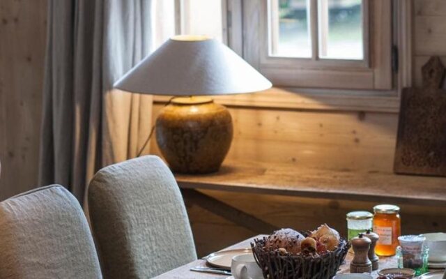 Le Cerf Amoureux Hotel