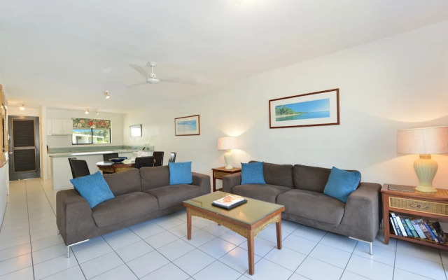 Seascape Holidays – Beachfront Terraces