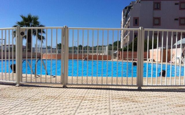 Appartement Le Grau-du-Roi, 1 pièce, 4 personnes - FR-1-307-143